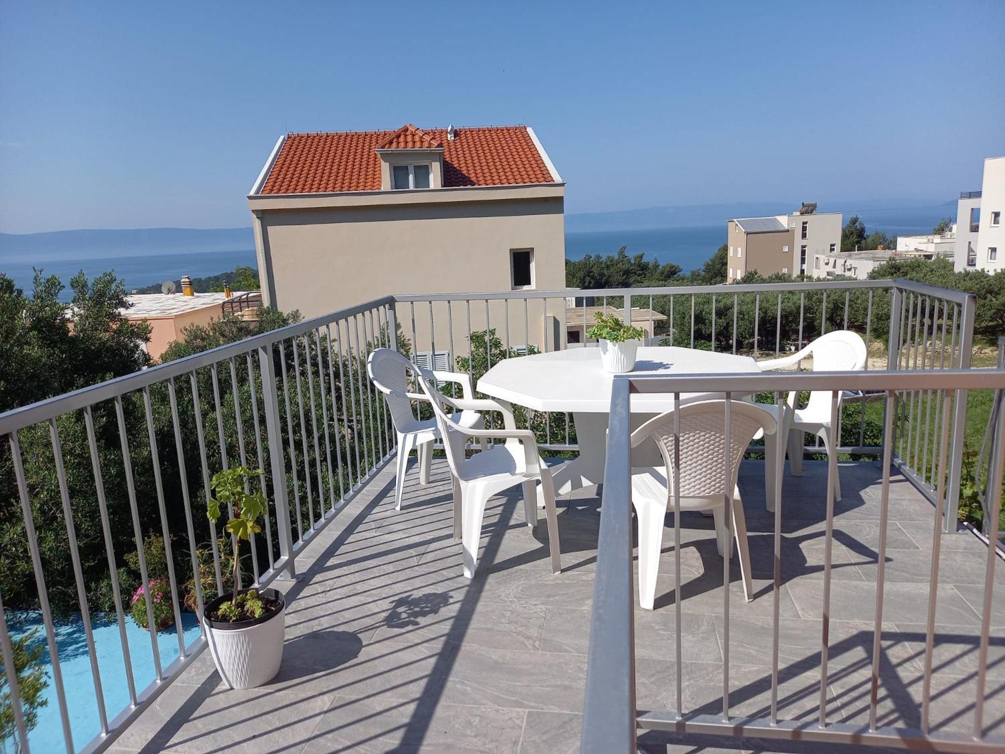 Zrno * Makarska
